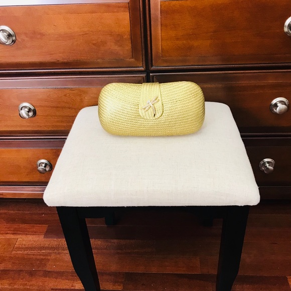 Marjorie Bloom, Buntal bean shape clutch - Picture 3 of 7